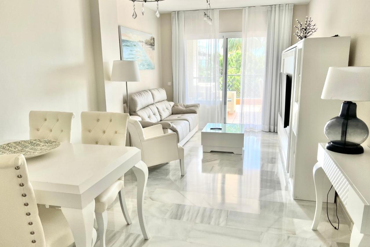 Mi Capricho Beachfront- 9D Apartment With Sea Views - Costa Del Sol 라칼라데미야스 외부 사진