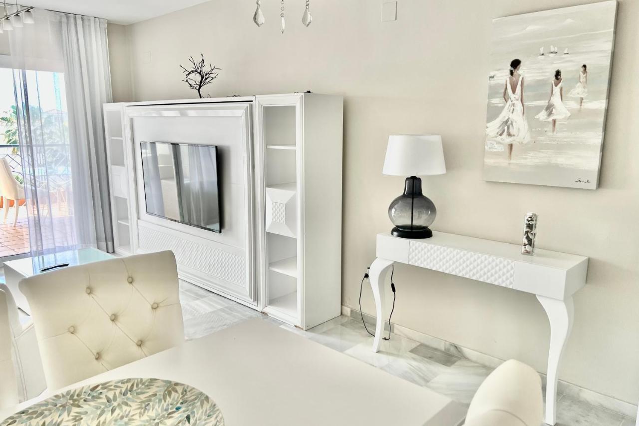 Mi Capricho Beachfront- 9D Apartment With Sea Views - Costa Del Sol 라칼라데미야스 외부 사진